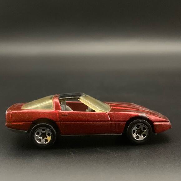 Vintage 1982 Hot Wheels 80’s Corvette Die Cast Maroon Toy Car - Picture 4 of 14